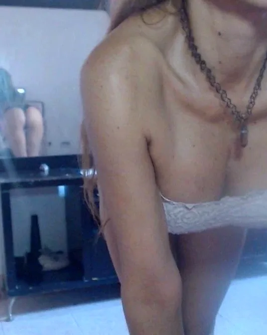 Cecilia, 35