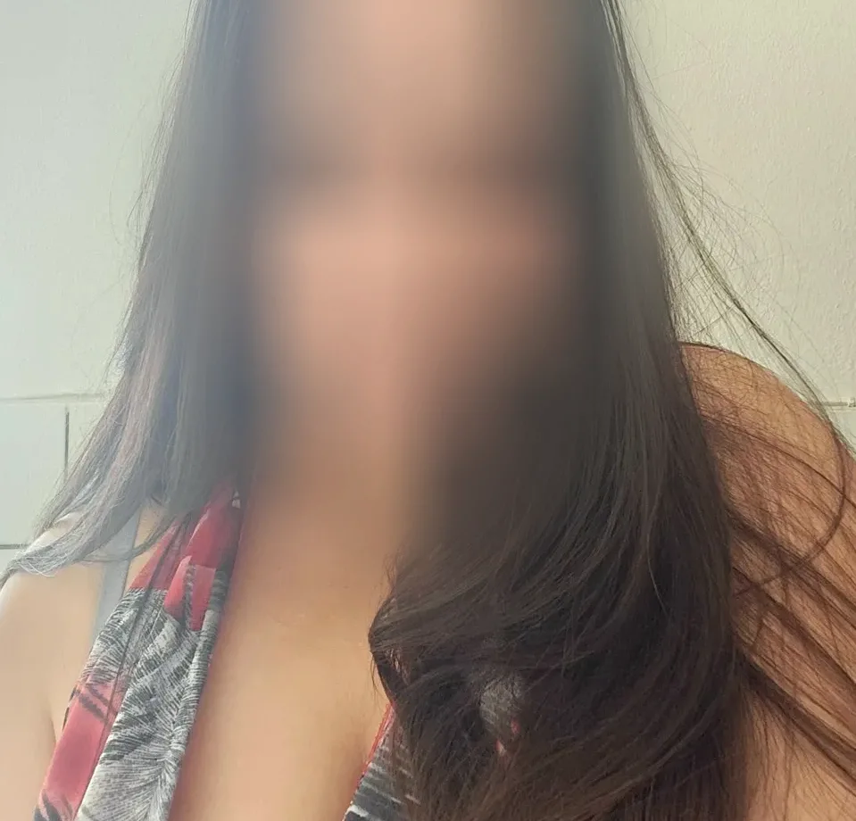 Cornelia, 25